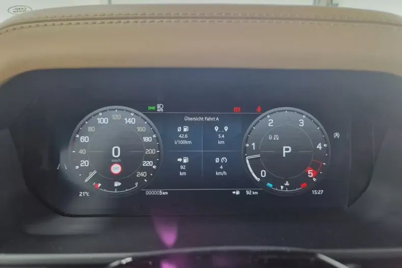 Land Rover Defender din 2025 cu 50 km - oferta LAN113987 - foto 9