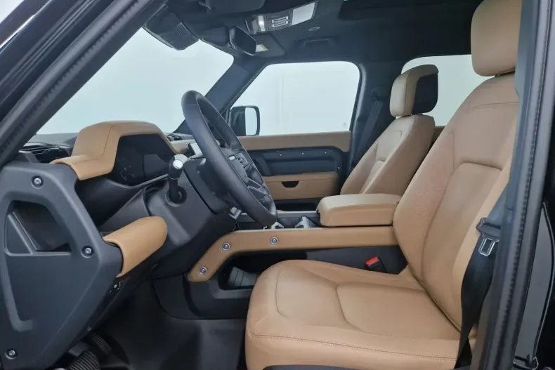 Land Rover Defender din 2025 cu 50 km - oferta LAN113987 - foto 12