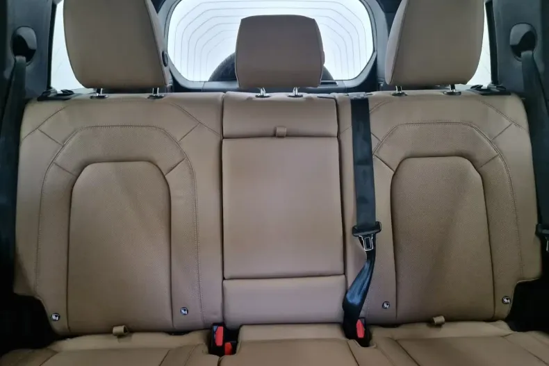 Land Rover Defender din 2025 cu 50 km - oferta LAN113987 - foto 15