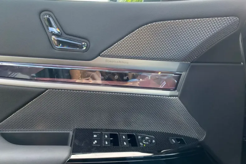 BMW 740 din 2024 cu 6.132 km - oferta BMW113991 - foto 20