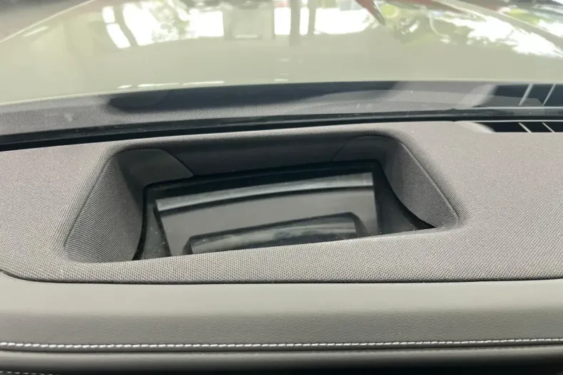 BMW 740 din 2024 cu 5.000 km - oferta BMW113992 - foto 13