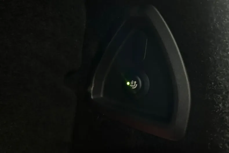 BMW 740 din 2024 cu 5.000 km - oferta BMW113992 - foto 25