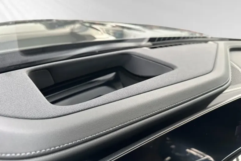 BMW 740 din 2024 cu 14.300 km - oferta BMW113993 - foto 20