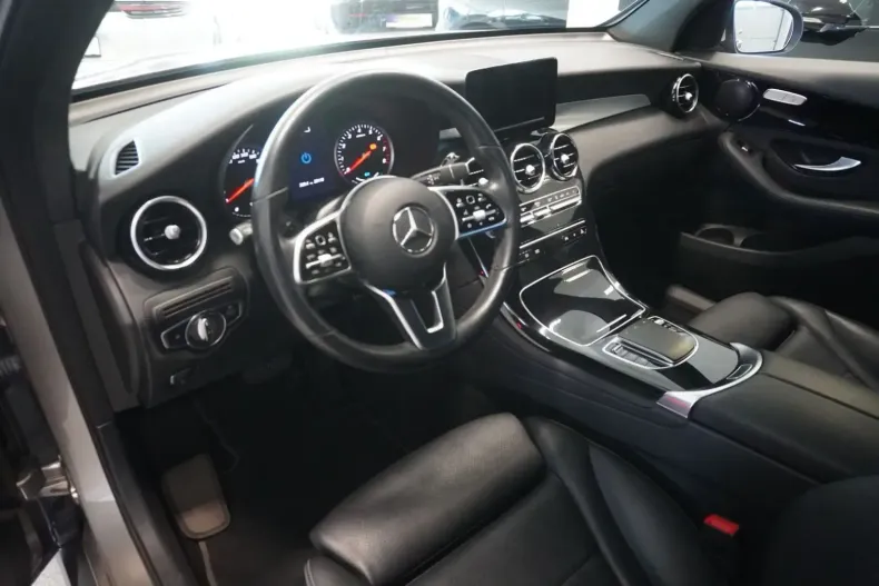 Mercedes-Benz GLC 300 din 2021 cu 37.000 km - oferta MER113998 - foto 6