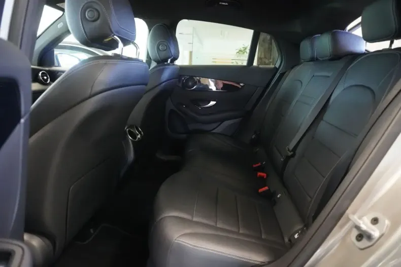 Mercedes-Benz GLC 300 din 2021 cu 37.000 km - oferta MER113998 - foto 8