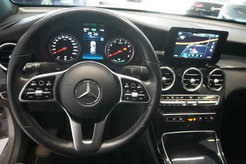 Mercedes-Benz GLC 300 din 2021 cu 37.000 km - oferta MER113998 - foto 10