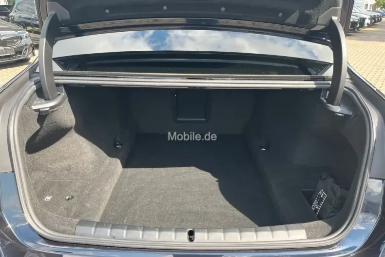 BMW 740 din 2024 cu 22.309 km - oferta BMW114005 - foto 9