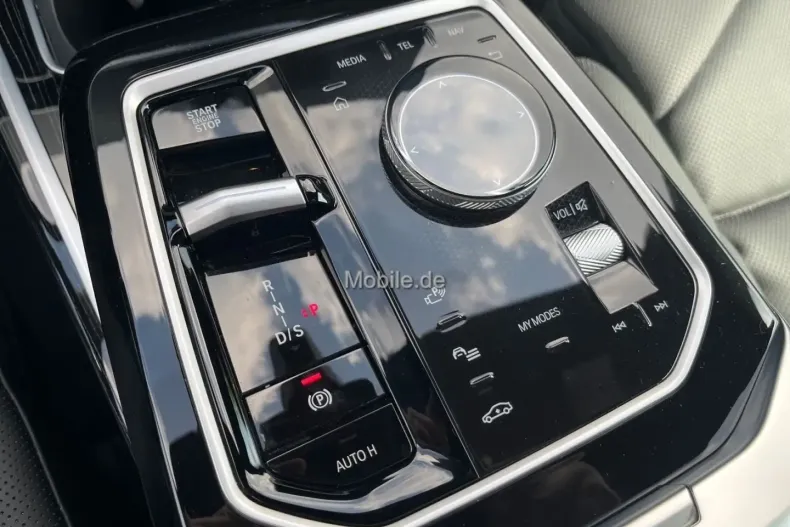 BMW 740 din 2024 cu 22.309 km - oferta BMW114005 - foto 14