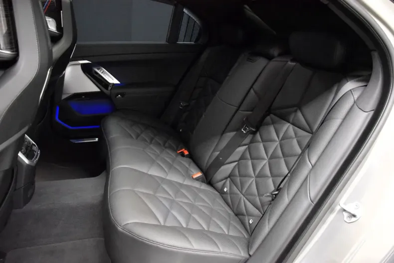 BMW 740 din 2024 cu 26.100 km - oferta BMW114008 - foto 14