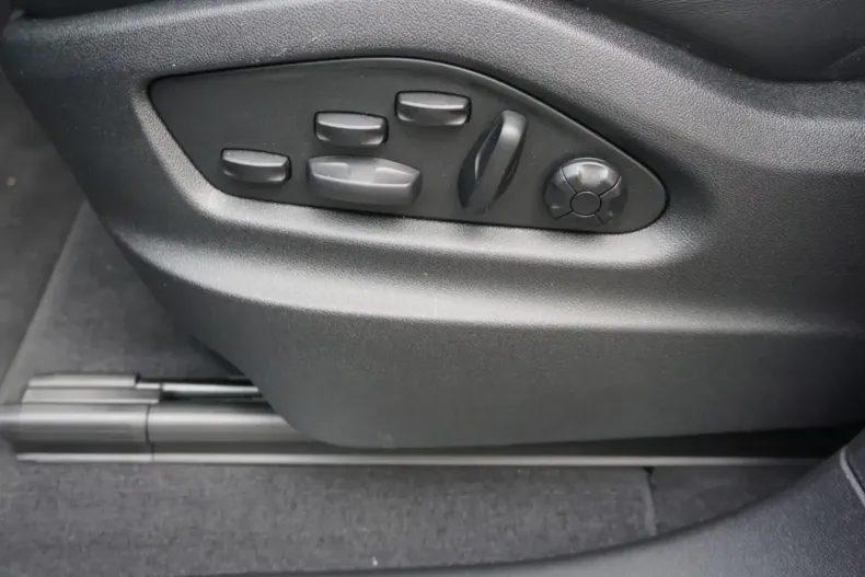 Porsche Cayenne din 2025 cu 5.970 km - oferta POR114010 - foto 4