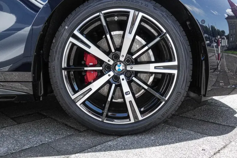 BMW 520 din 2025 cu 0 km - oferta BMW114046 - foto 3