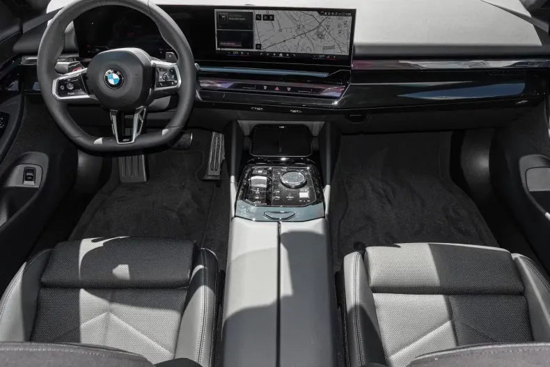 BMW 520 din 2025 cu 0 km - oferta BMW114046 - foto 5