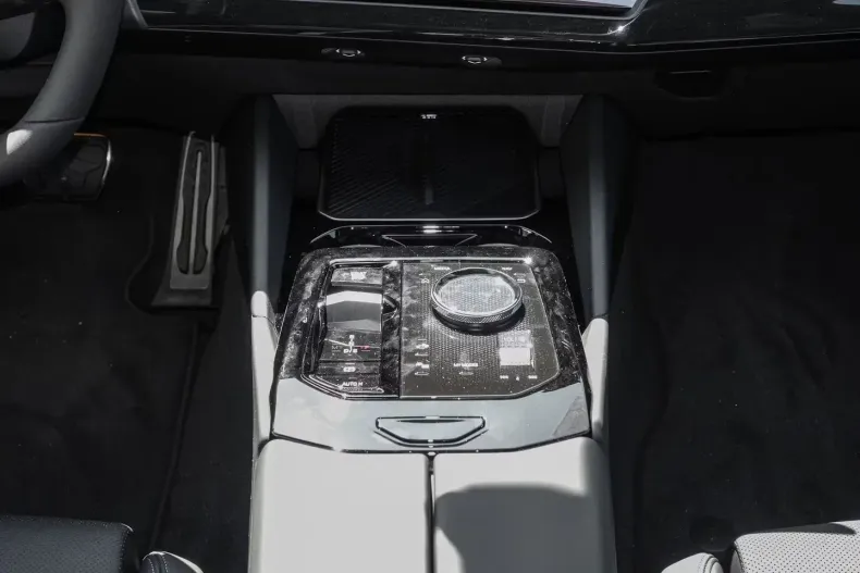 BMW 520 din 2025 cu 0 km - oferta BMW114046 - foto 9