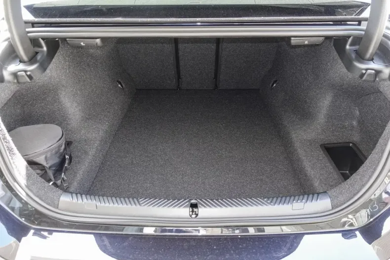 BMW 520 din 2025 cu 0 km - oferta BMW114046 - foto 15