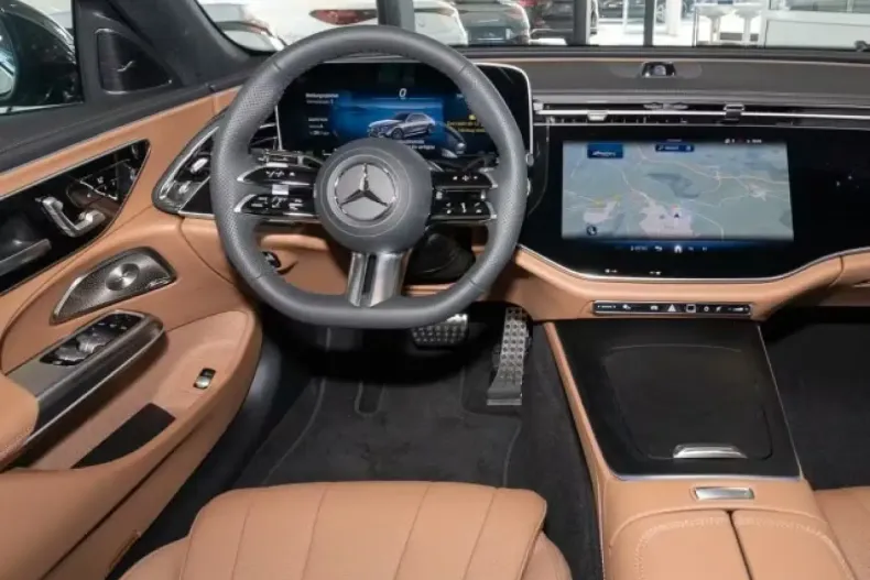 Mercedes-Benz E 200 din 2025 cu 4.000 km - oferta MER114047 - foto 2