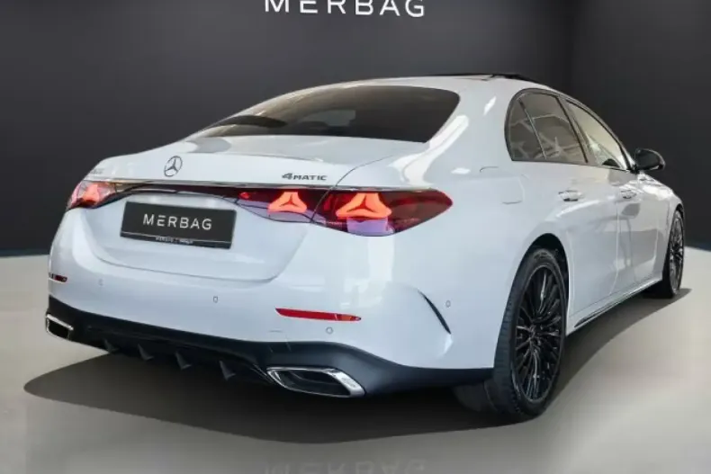 Mercedes-Benz E 200 din 2025 cu 4.000 km - oferta MER114047 - foto 5