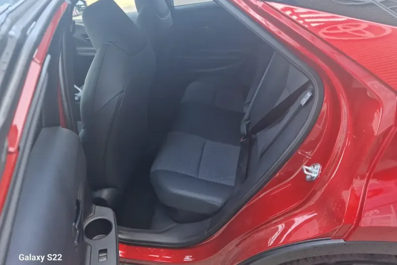 Toyota C-HR din 2025 cu 1.515 km - oferta TOY114054 - foto 18