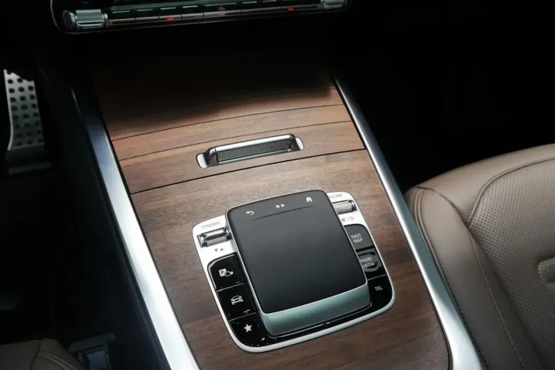 Mercedes-Benz G 450 din 2024 cu 7.500 km - oferta MER114055 - foto 19