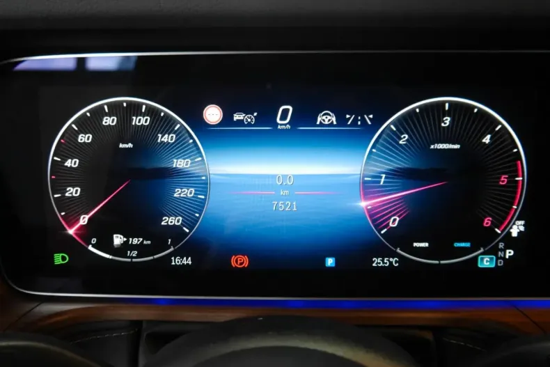 Mercedes-Benz G 450 din 2024 cu 7.500 km - oferta MER114055 - foto 29