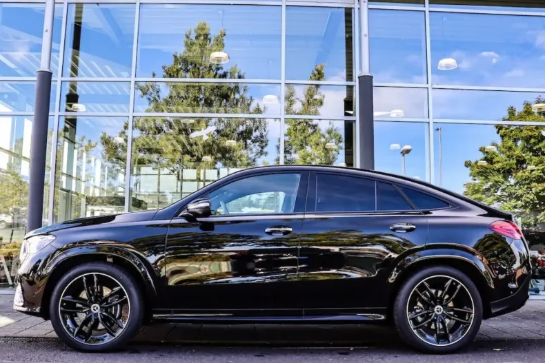 Mercedes-Benz GLE 300 din 2024 cu 5.100 km - oferta MER114056 - foto 2