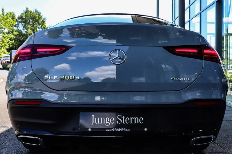 Mercedes-Benz GLE 300 din 2024 cu 4.350 km - oferta MER114057 - foto 6