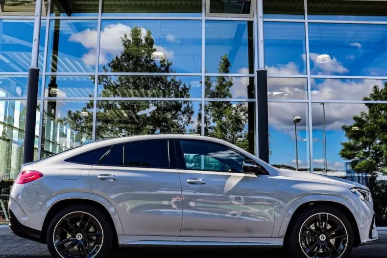 Mercedes-Benz GLE 300 din 2024 cu 4.350 km - oferta MER114057 - foto 10