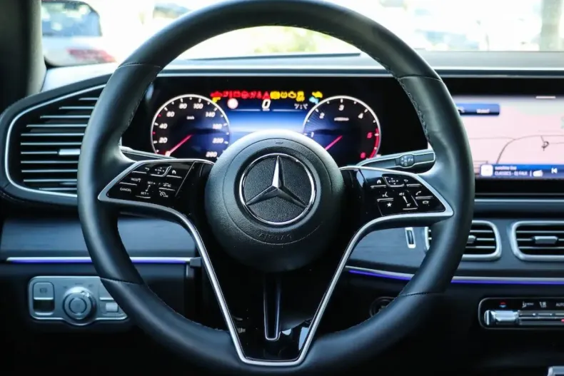 Mercedes-Benz GLE 300 din 2024 cu 4.350 km - oferta MER114057 - foto 18