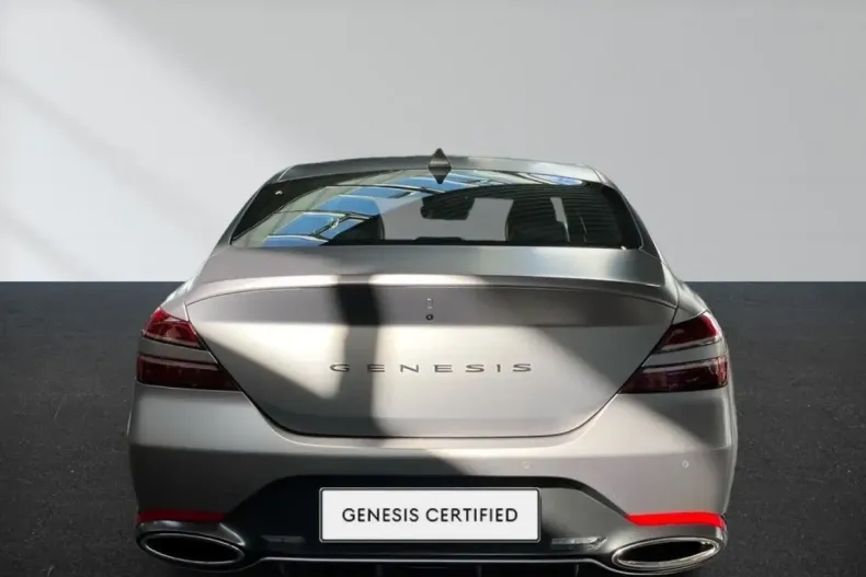 Genesis G70 din 2024 cu 10.200 km - oferta GEN114070 - foto 6
