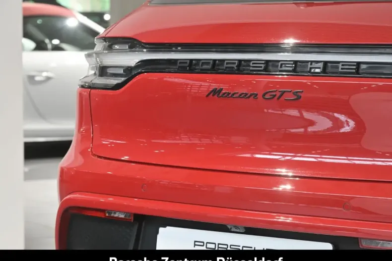 Porsche Macan din 2022 cu 75.000 km - oferta POR114075 - foto 8