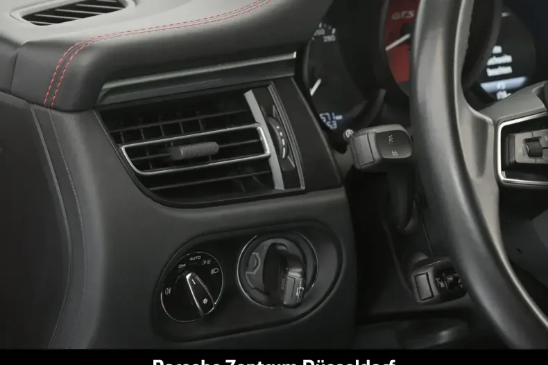 Porsche Macan din 2022 cu 75.000 km - oferta POR114075 - foto 12