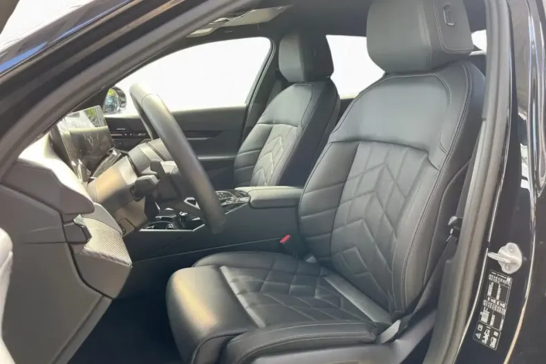 BMW 520 din 2024 cu 21.241 km - oferta BMW114083 - foto 8