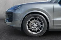 Porsche Cayenne din 2024 cu 9.610 km - oferta POR114085 - foto 16