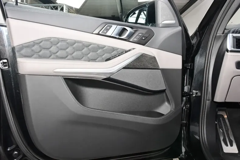 BMW X5 M din 2024 cu 4.818 km - oferta BMW114089 - foto 15