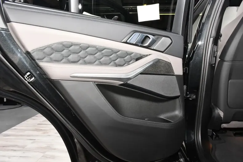 BMW X5 M din 2024 cu 4.818 km - oferta BMW114089 - foto 18