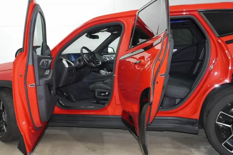 BMW XM din 2024 cu 24.936 km - oferta BMW114100 - foto 12