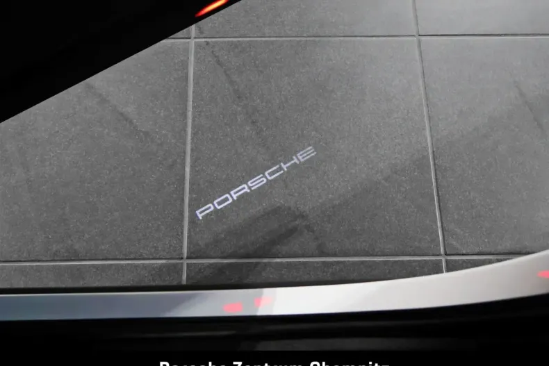 Porsche Cayenne din 2024 cu 24.300 km - oferta POR114106 - foto 32