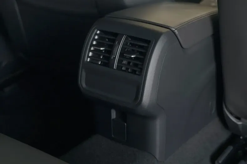 Volkswagen Passat din 2020 cu 58.831 km - oferta VOL114109 - foto 25