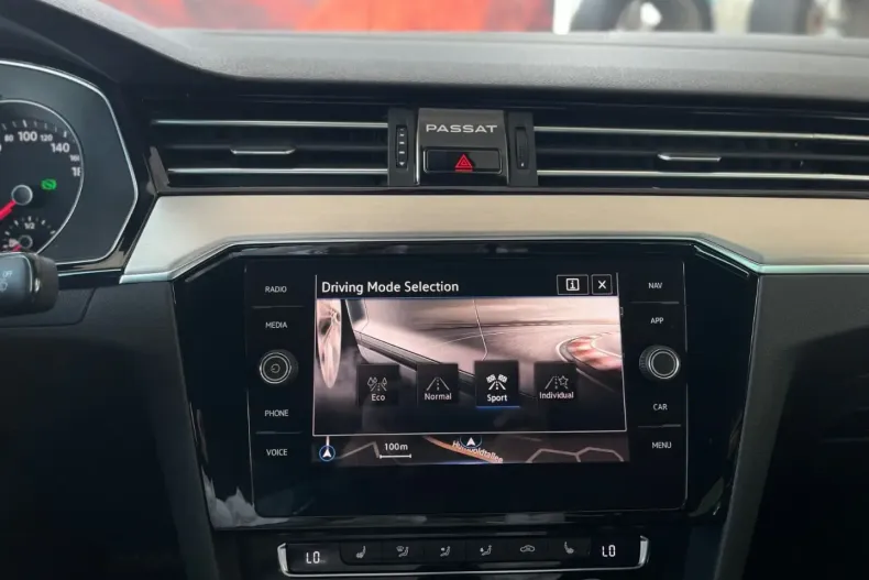 Volkswagen Passat din 2020 cu 58.831 km - oferta VOL114109 - foto 38