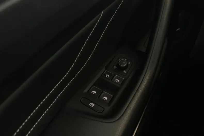 Volkswagen Passat din 2020 cu 58.831 km - oferta VOL114109 - foto 44