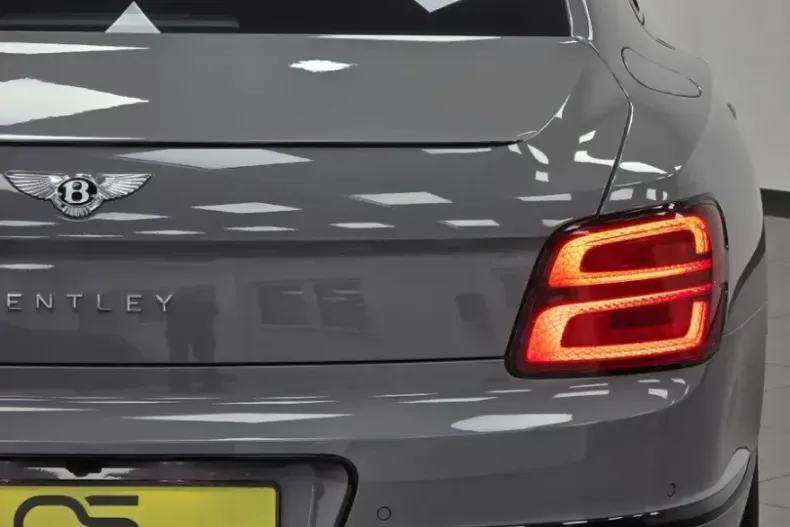 Bentley Flying Spur din 2023 cu 9.000 km - oferta BEN114131 - foto 10