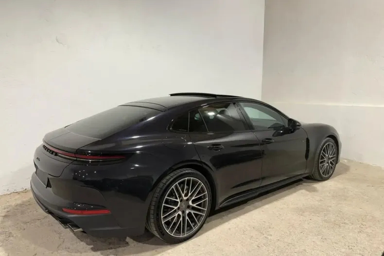 Porsche Panamera din 2024 cu 9.300 km - oferta POR114132 - foto 3