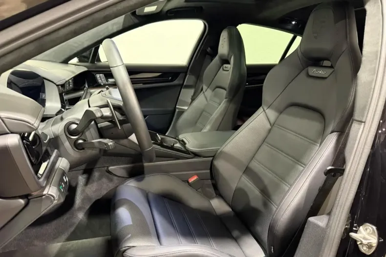 Porsche Panamera din 2024 cu 9.300 km - oferta POR114132 - foto 20