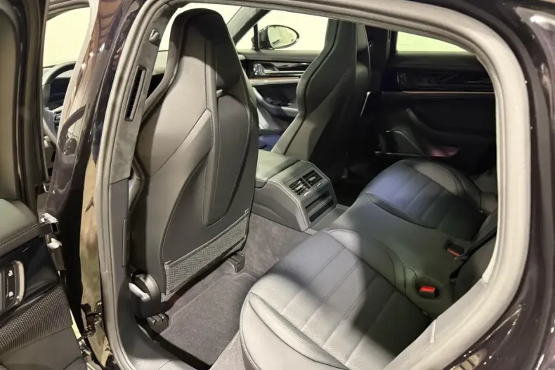 Porsche Panamera din 2024 cu 9.300 km - oferta POR114132 - foto 24