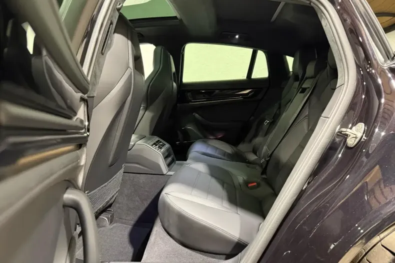 Porsche Panamera din 2024 cu 9.300 km - oferta POR114132 - foto 25