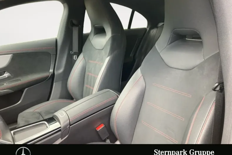 Mercedes-Benz CLA 250 din 2024 cu 18.130 km - oferta MER114151 - foto 9