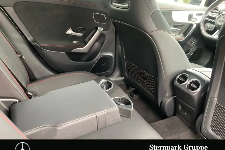 Mercedes-Benz CLA 250 din 2024 cu 18.130 km - oferta MER114151 - foto 19