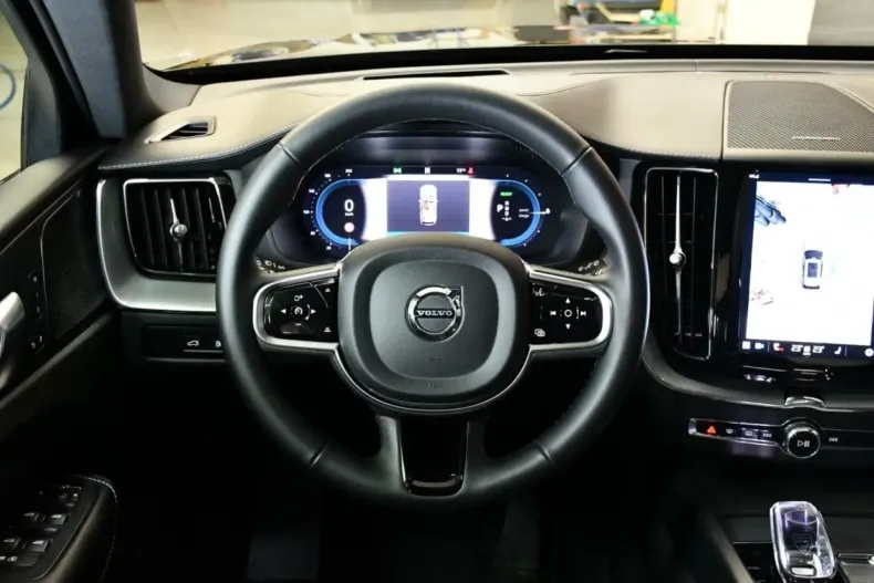 Volvo XC60 din 2024 cu 19.200 km - oferta VOL114154 - foto 12