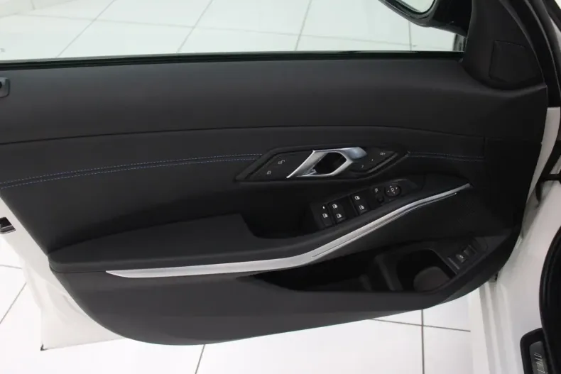 BMW M340d din 2024 cu 23.900 km - oferta BMW114165 - foto 18