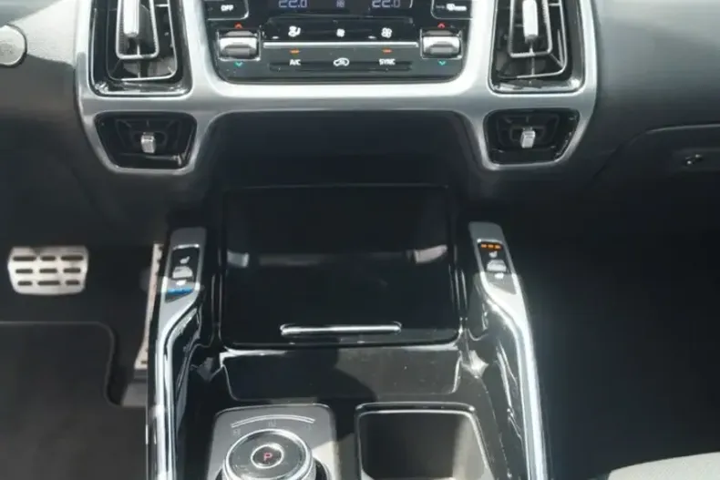 Kia Sorento din 2023 cu 26.600 km - oferta KIA114188 - foto 8