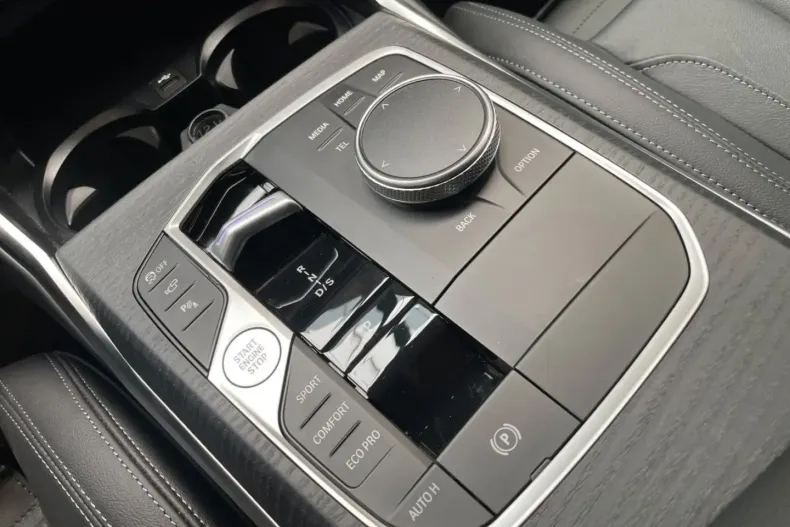 BMW M340d din 2024 cu 12.900 km - oferta BMW114200 - foto 21